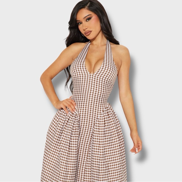 Fashion Nova Dresses & Skirts - Fashion Nova - Jocelyn Gingham Maxi Dress - Milkmaid Dress